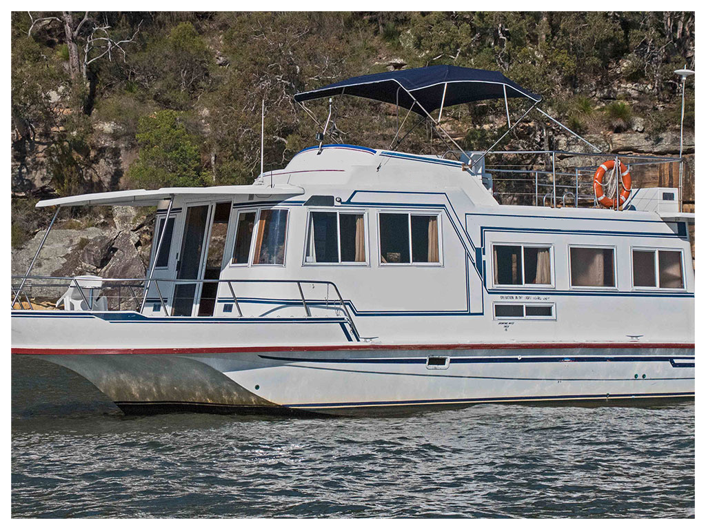 Caloundra Houseboats